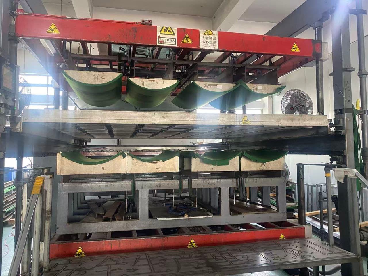 Thermoforming equipment for large plastic shell production - 30-40% cost savings